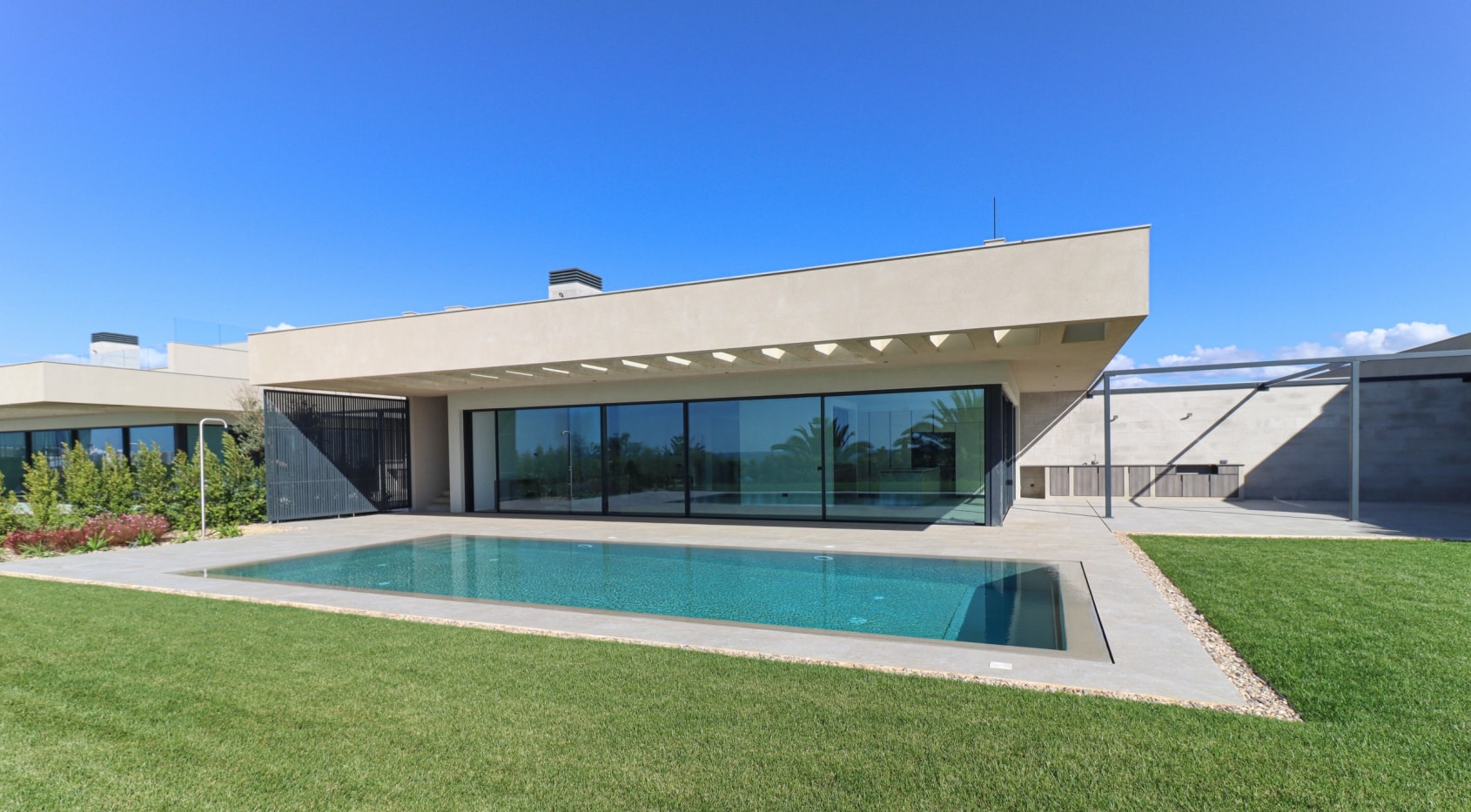 Moradia contemporânea V3 com vista para o mar - Ferragudo