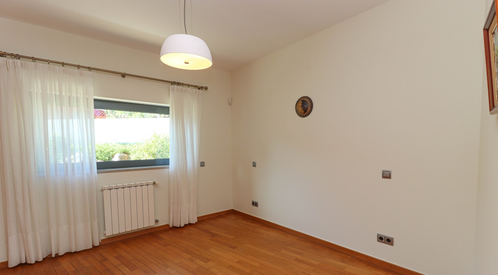 Contemporary villa near Penina, Portimao and short distance to beaches of Alvor