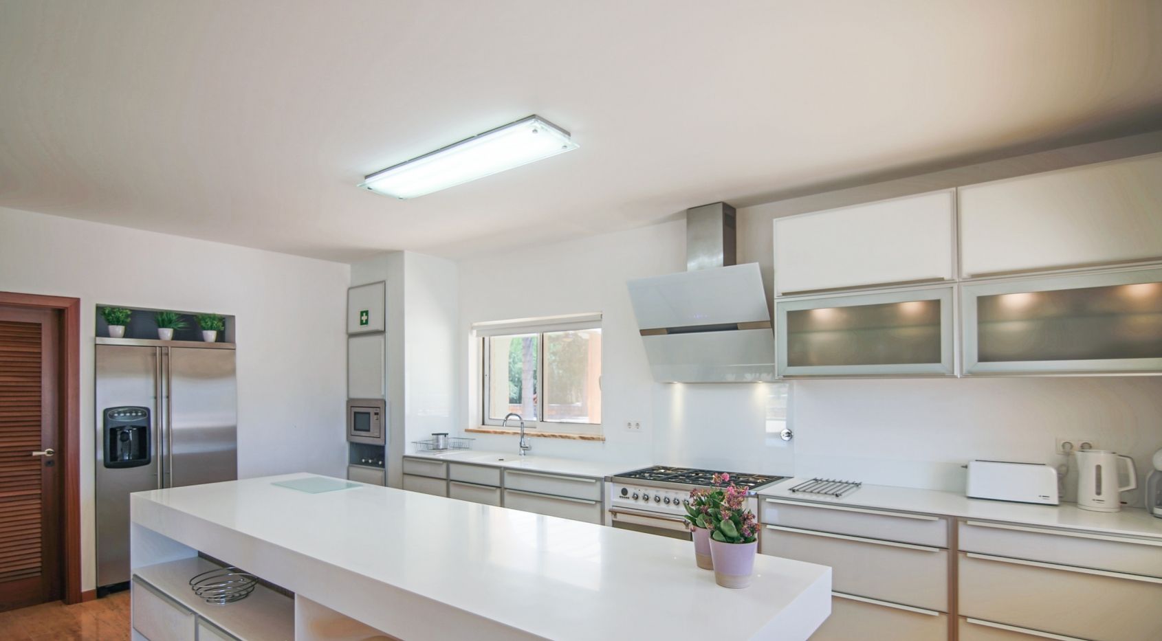 Algarve river front villa with boat access to the Arade river & atlantic ocean in Silves