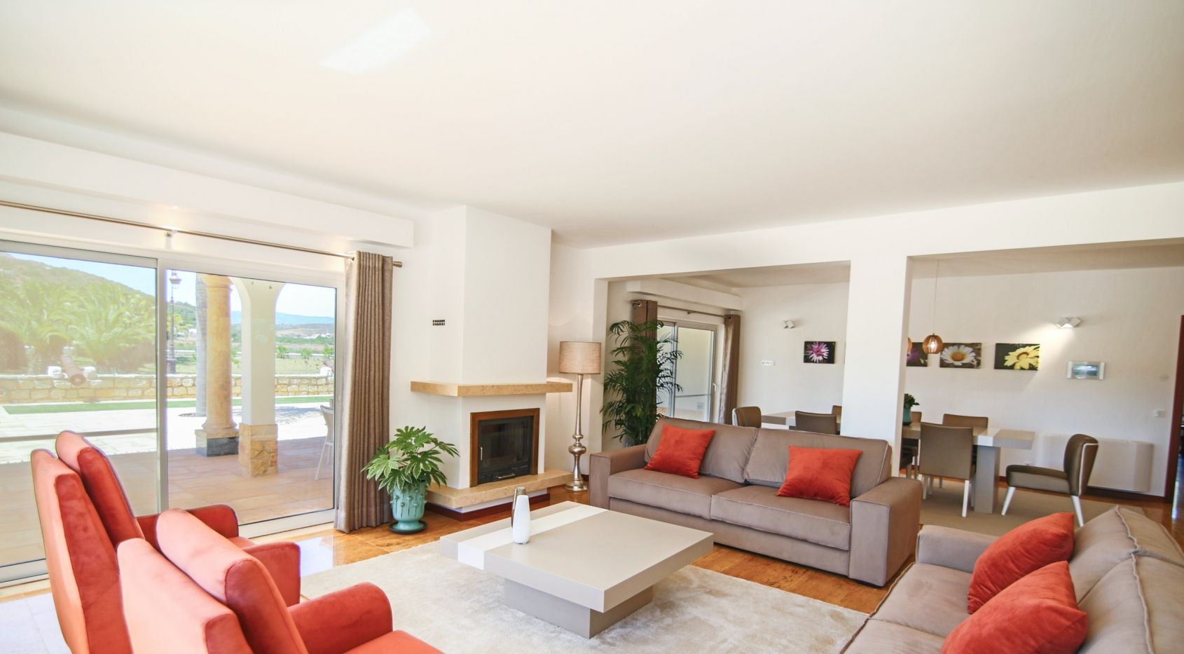 Algarve river front villa with boat access to the Arade river & atlantic ocean in Silves