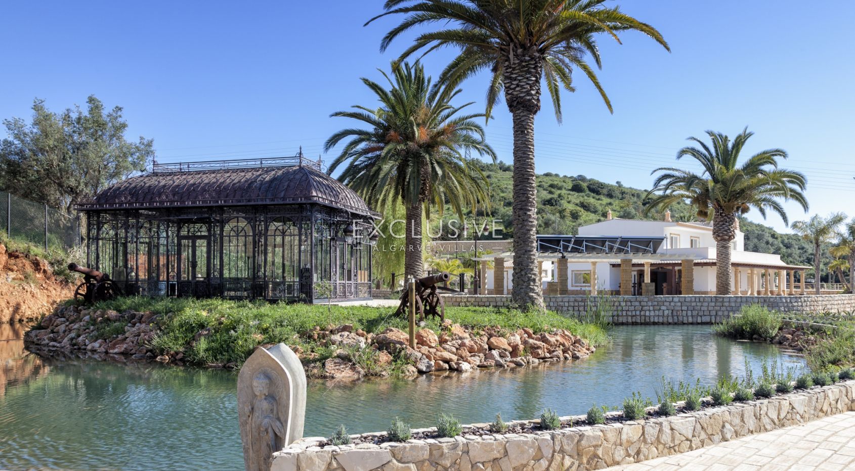 Algarve river front villa with boat access to the Arade river & atlantic ocean in Silves