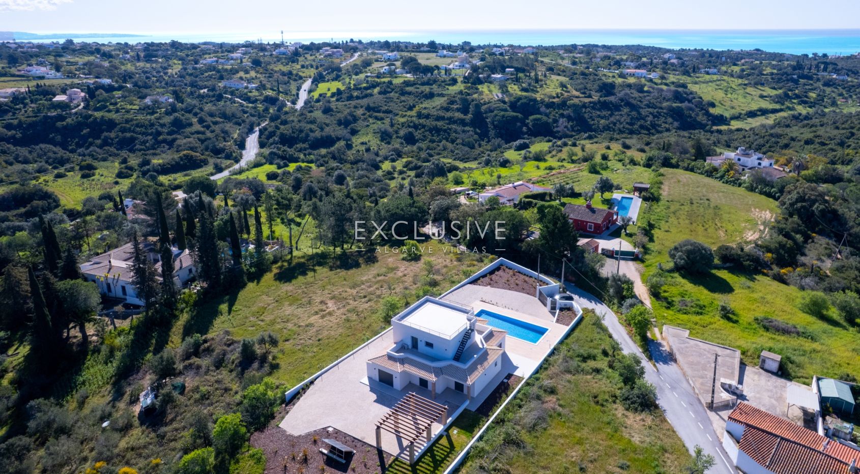 New large villa, sea views in Caramujeira, Carvoeiro