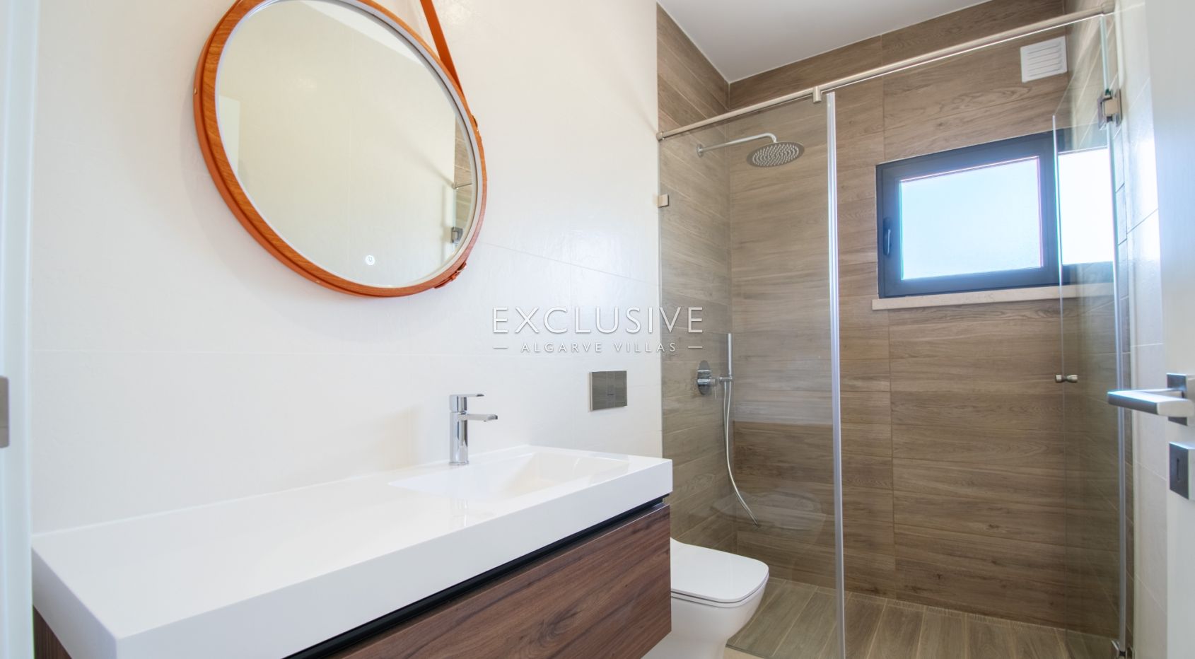 New large villa, sea views in Caramujeira, Carvoeiro