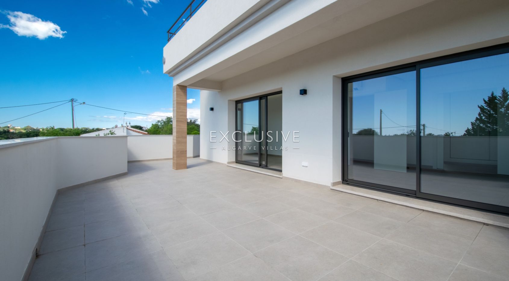 New large villa, sea views in Caramujeira, Carvoeiro