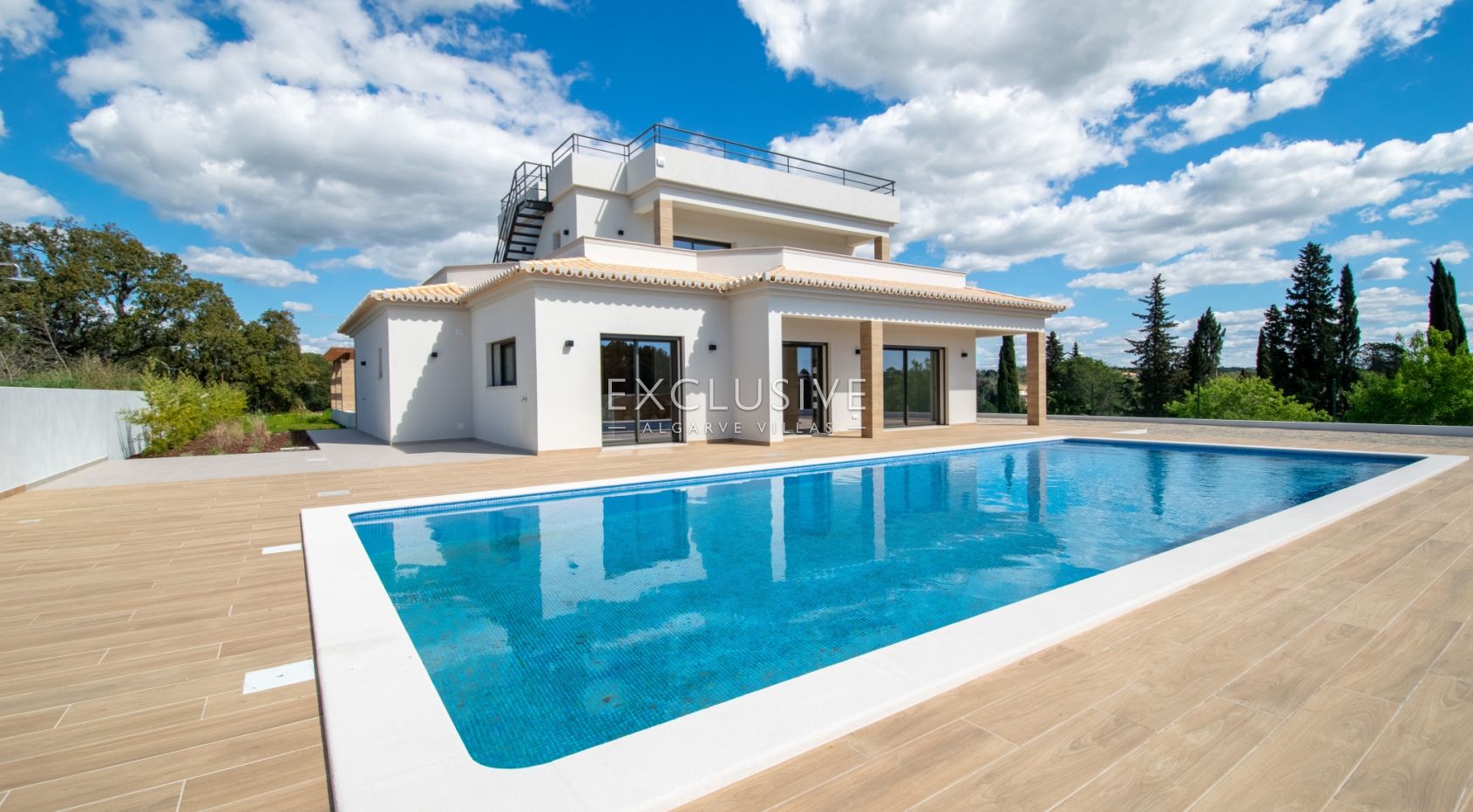 New large villa, sea views in Caramujeira, Carvoeiro