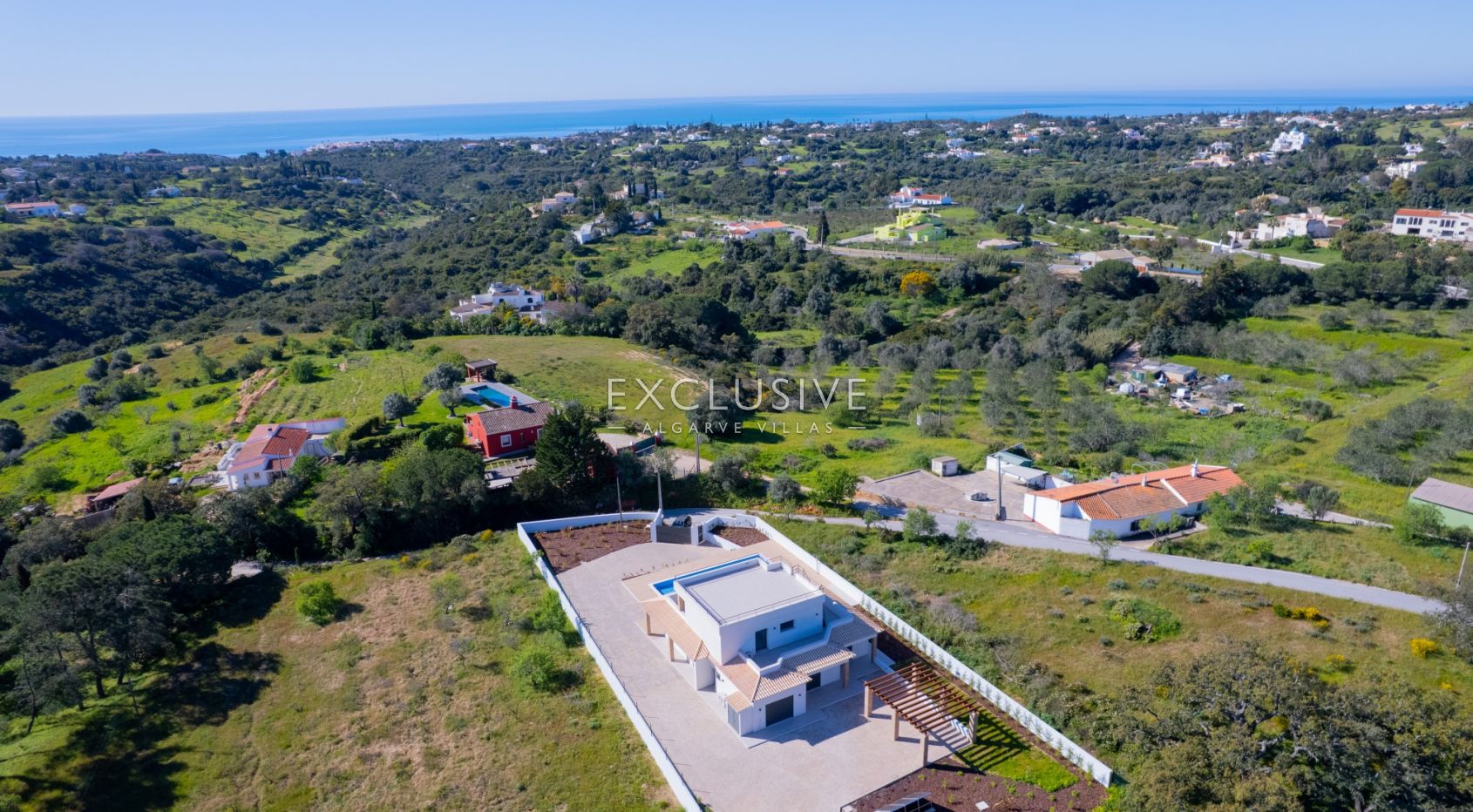 New large villa, sea views in Caramujeira, Carvoeiro