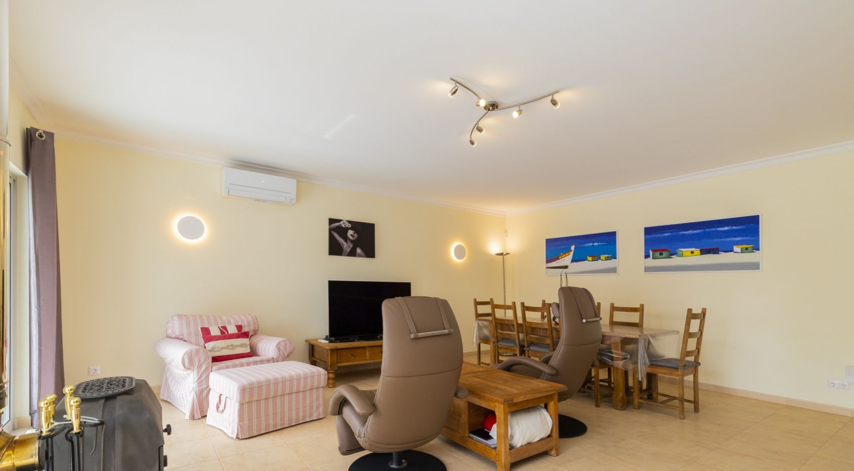 Imaculada moradia V4 com piscina privada em Carvoeiro