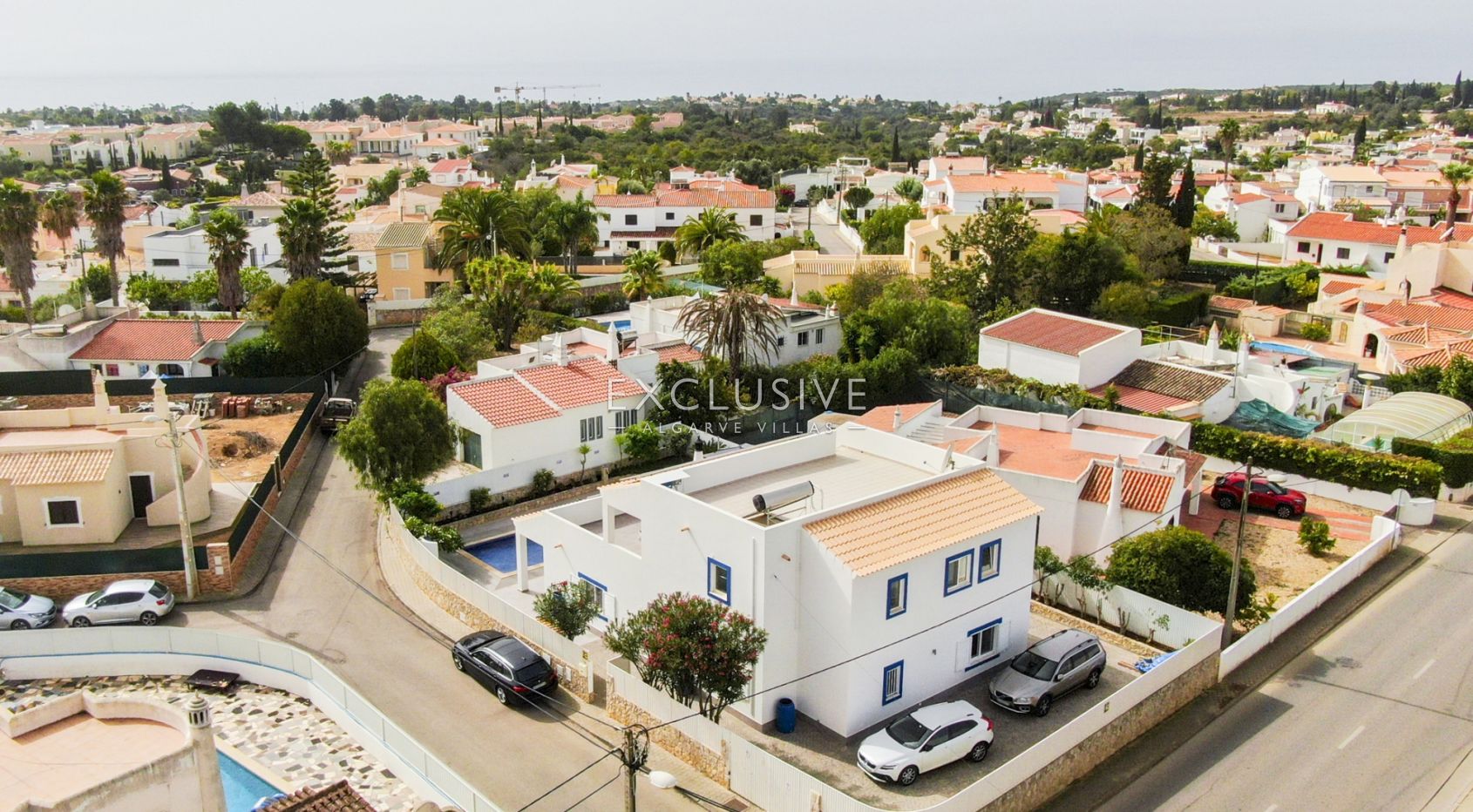 Imaculada moradia V4 com piscina privada em Carvoeiro