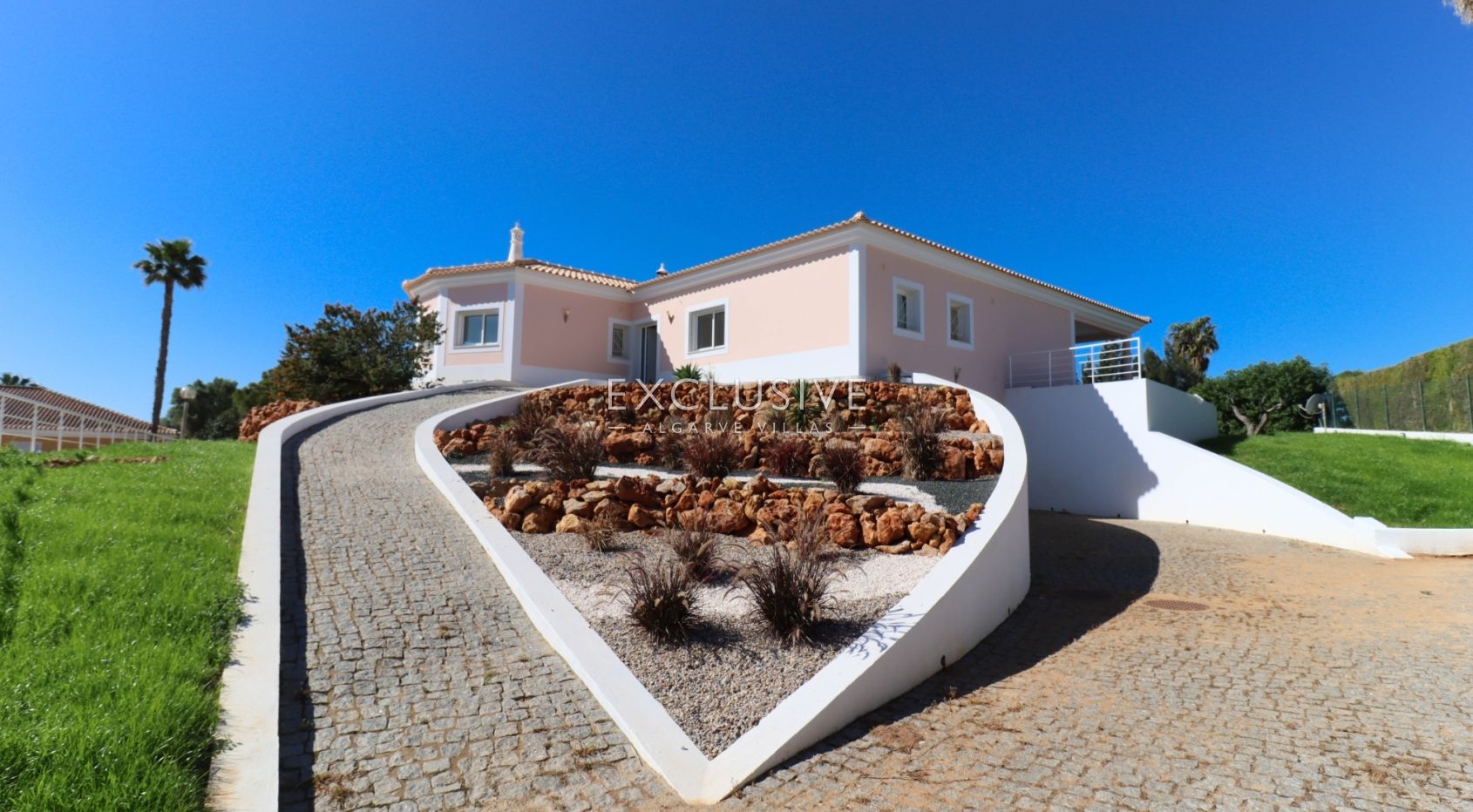 Charming 3 Bedroom Villa near the Estuary in Lagos (Algarve)
