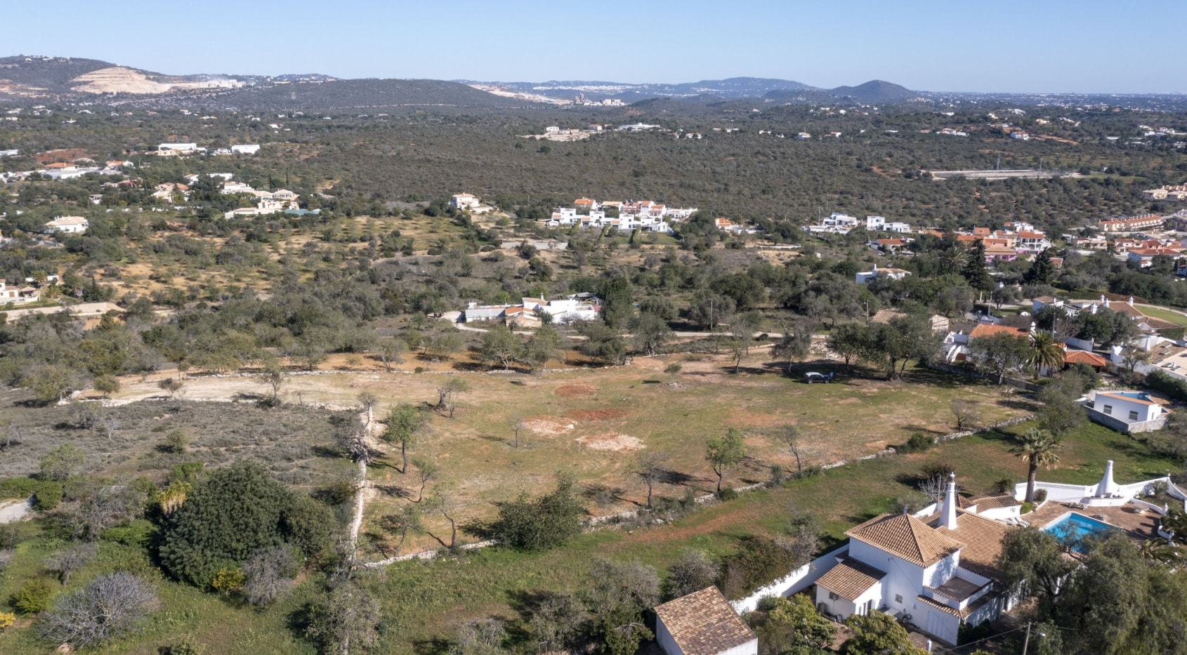Large plot for construction with project approved, Boliqueime, Algarve