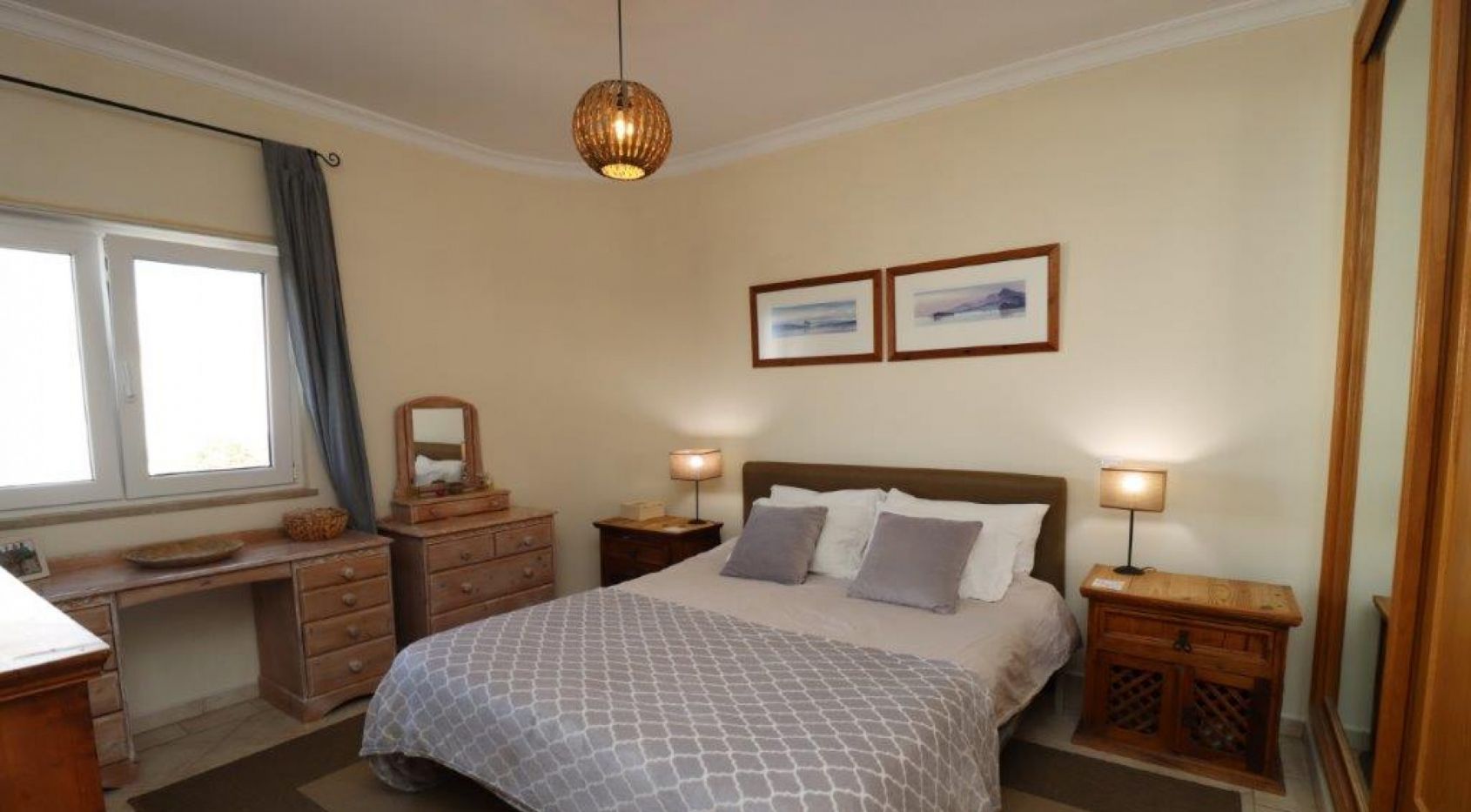 Beautiful two (+2) bedroom apartment with sea views in Santa Bárbara de Nexe, Algarve