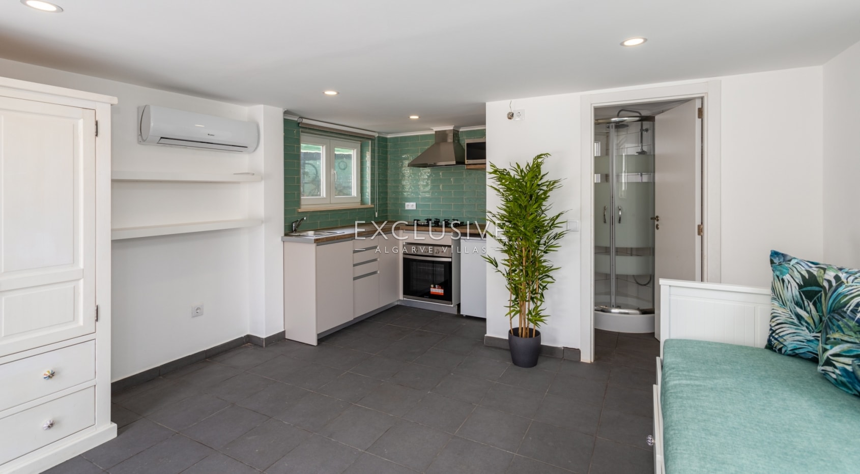 Luxury renovated Quinta, 4 Bedrooms ensuite, Golf views, Algarve