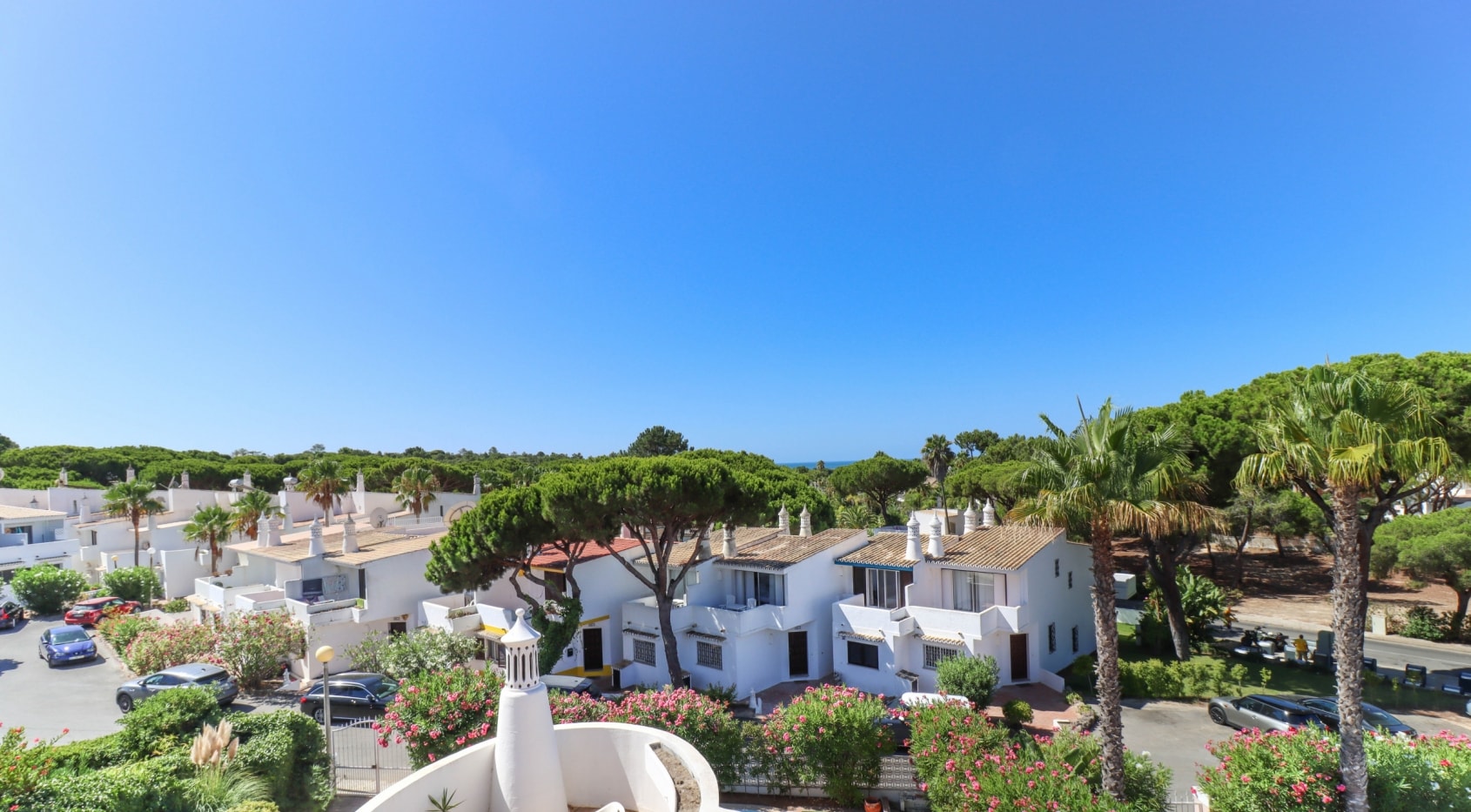 Investment opportunity: south-facing 4 bedroom villa near Vale do Lobo, Algarve