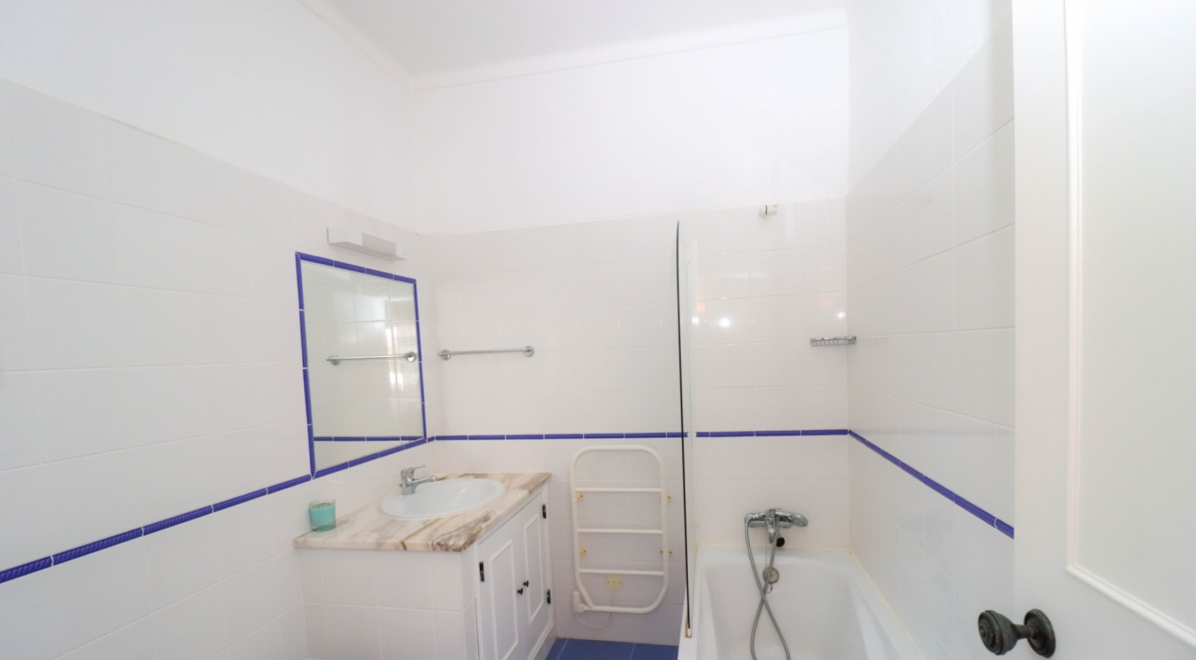 Investment opportunity: south-facing 4 bedroom villa near Vale do Lobo, Algarve