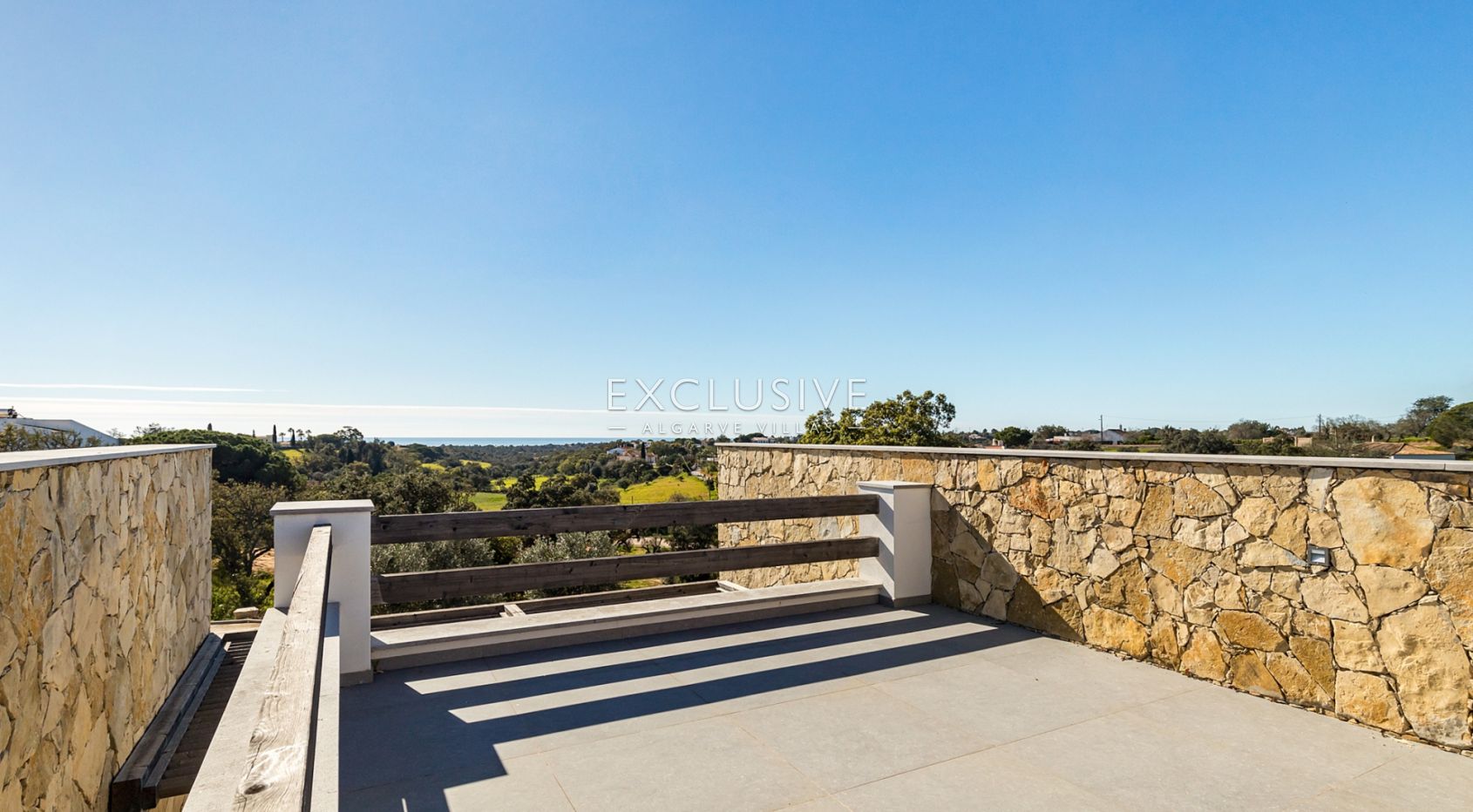 Contemporary design villa with stunning coastal views Porches, Algarve