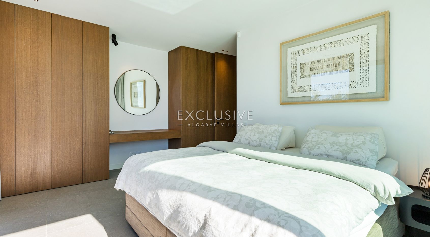 Contemporary design villa with stunning coastal views Porches, Algarve