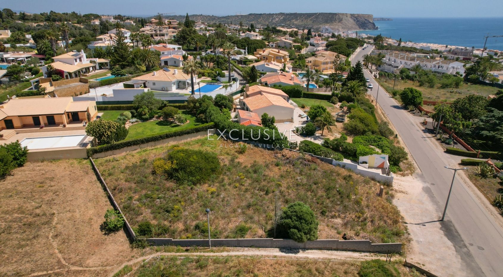 Fantastisches Grundstück in Luz für große Villa mit Meerblick Algarve