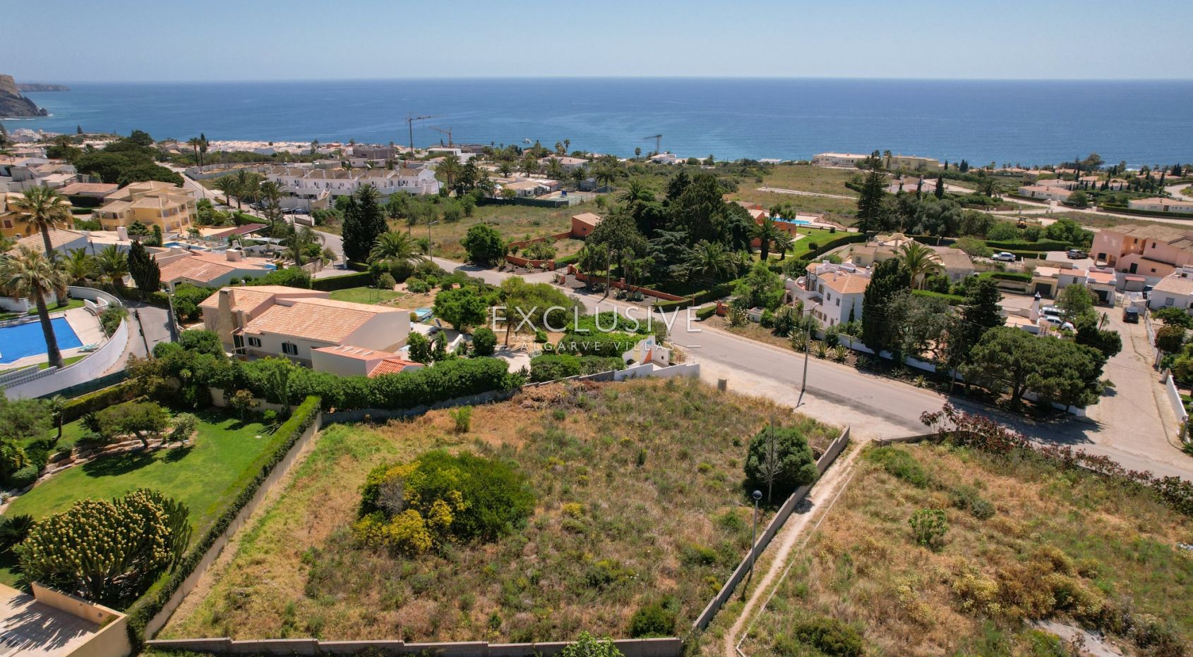 Fantastisches Grundstück in Luz für große Villa mit Meerblick Algarve
