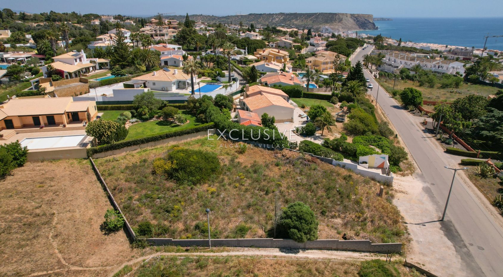 Fantastisches Grundstück in Luz für große Villa mit Meerblick Algarve