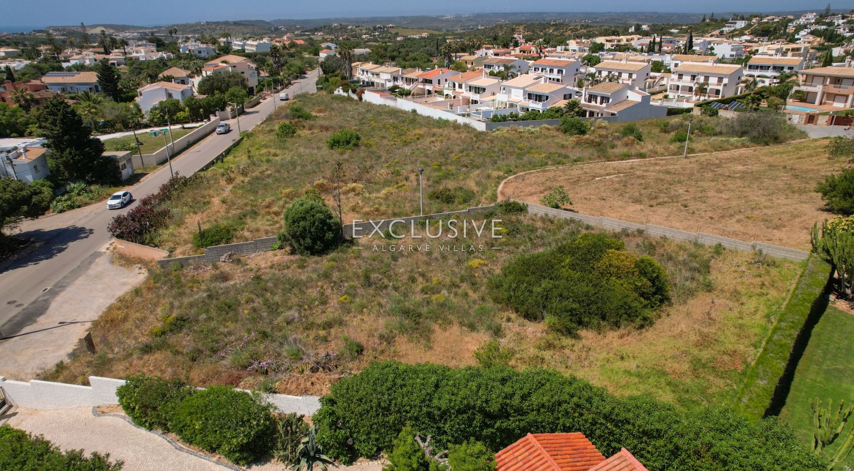 Fantastisches Grundstück in Luz für große Villa mit Meerblick Algarve