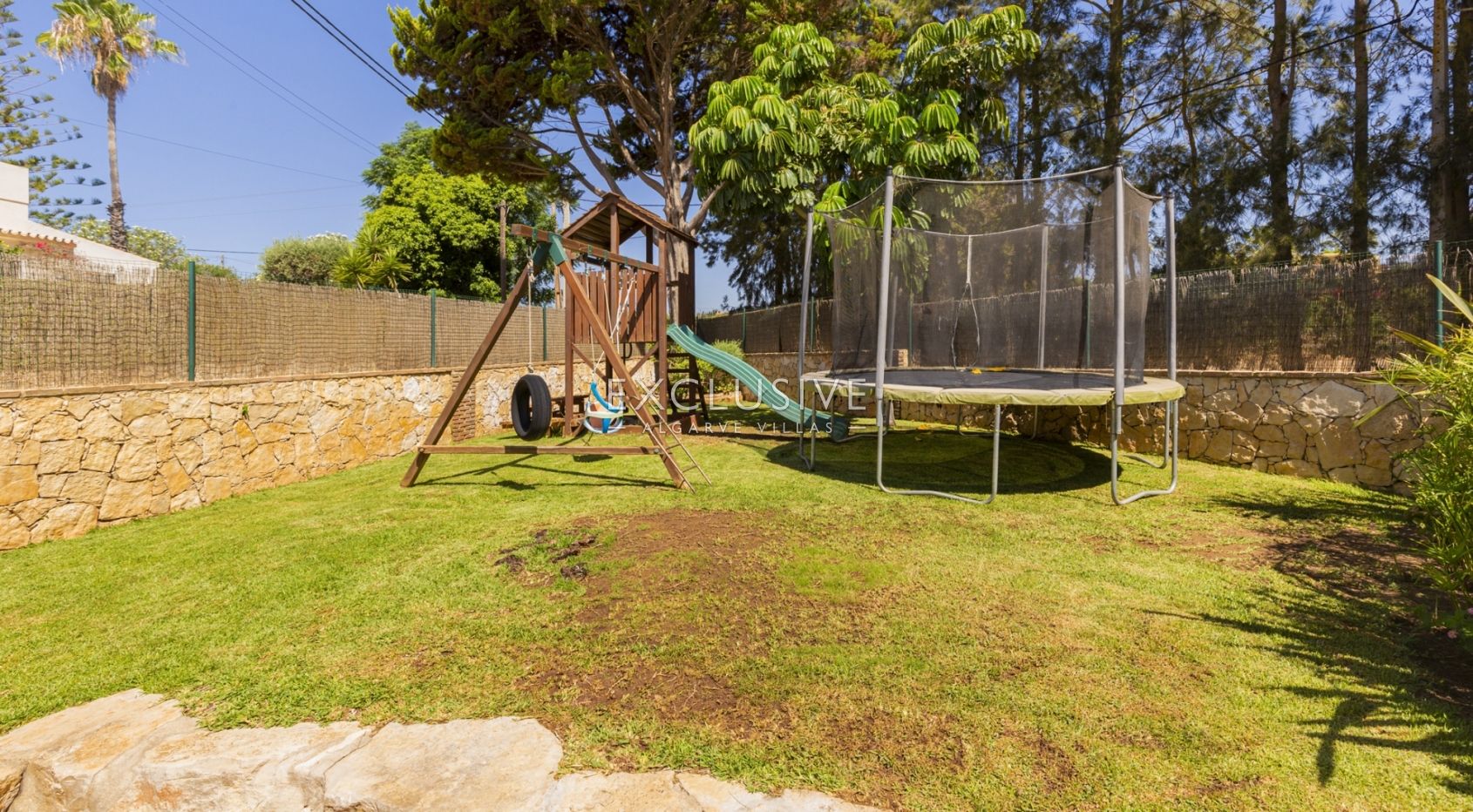 Charming Villa in Caramujeira, Algarve