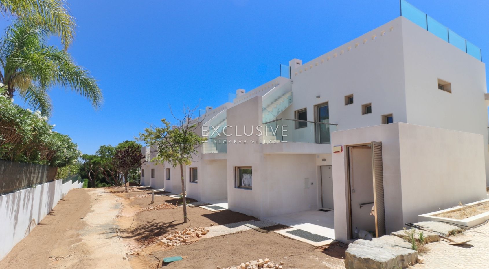 Luxuriöse Stadthäuser mit Meerblick – 300 m vom Strand entfernt, Albufeira.