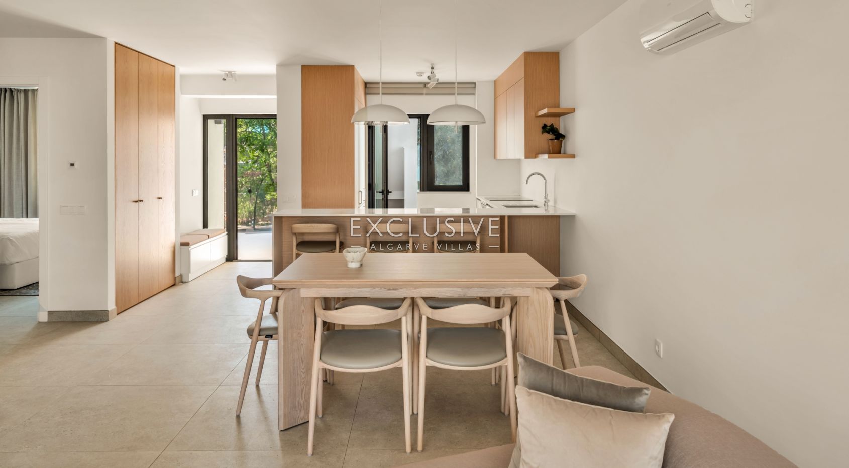 2 bedroom apartments in Carvoeiro centre near the beach, investment opportunity