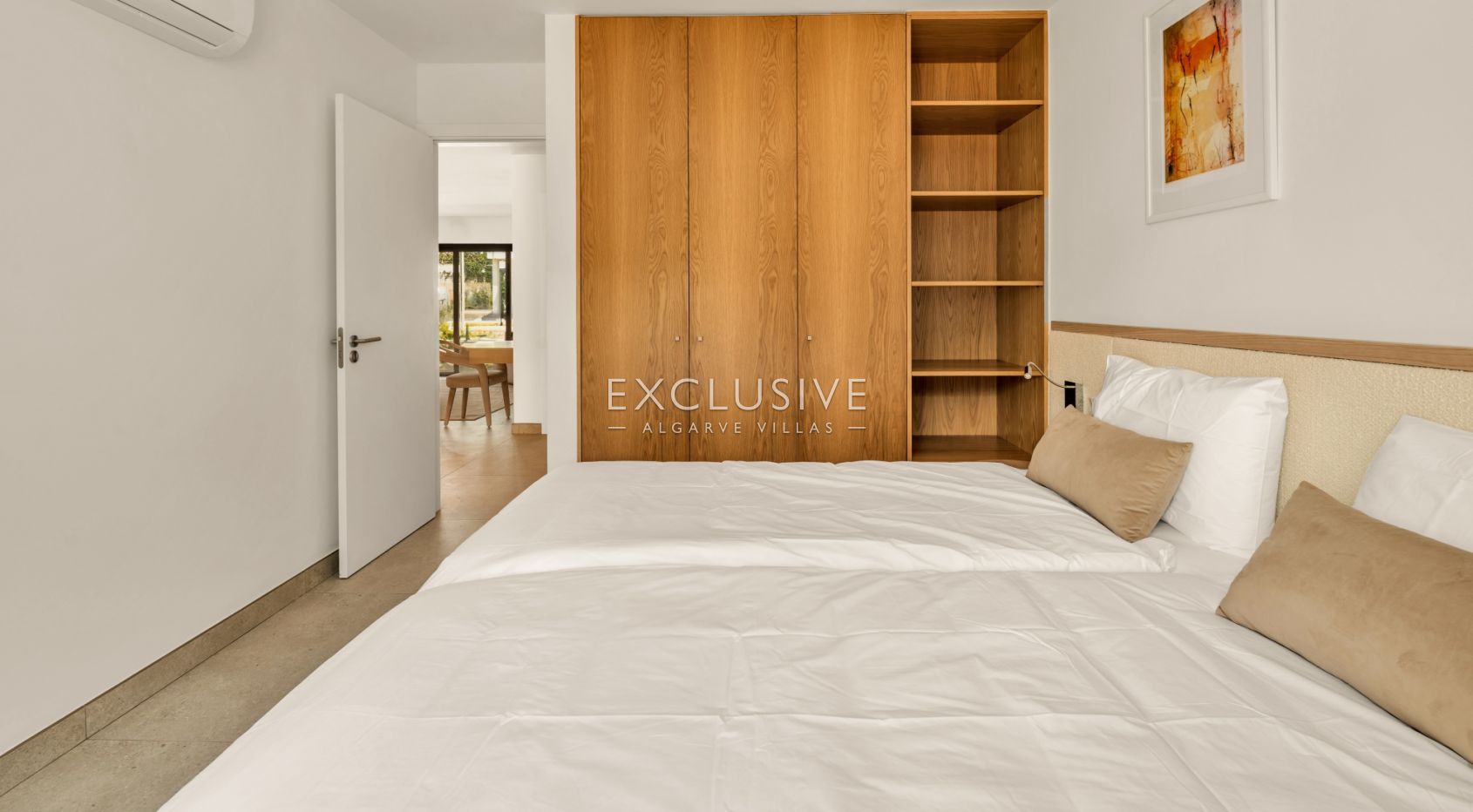 2 bedroom apartments in Carvoeiro centre near the beach, investment opportunity