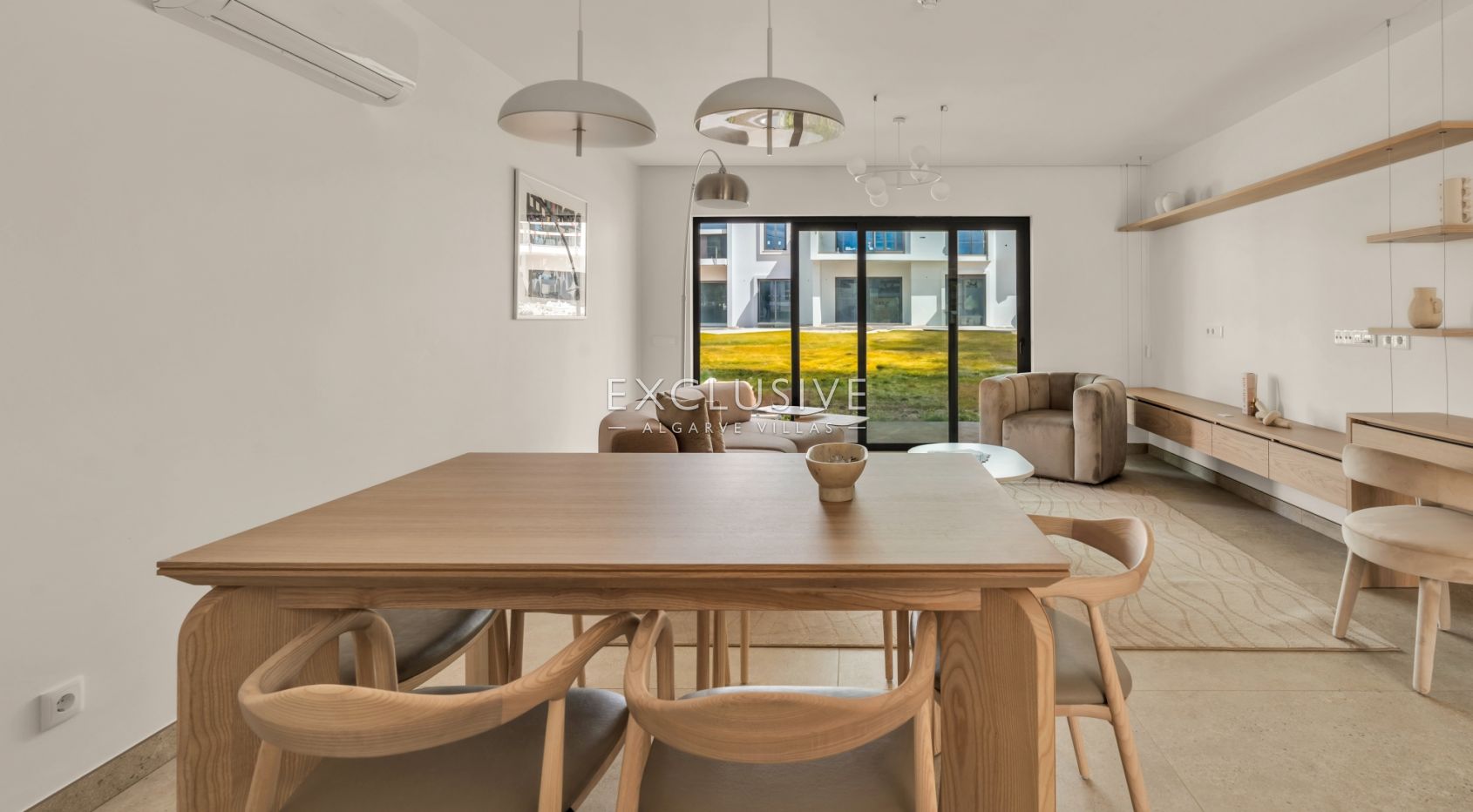 2 bedroom apartments in Carvoeiro centre near the beach, investment opportunity