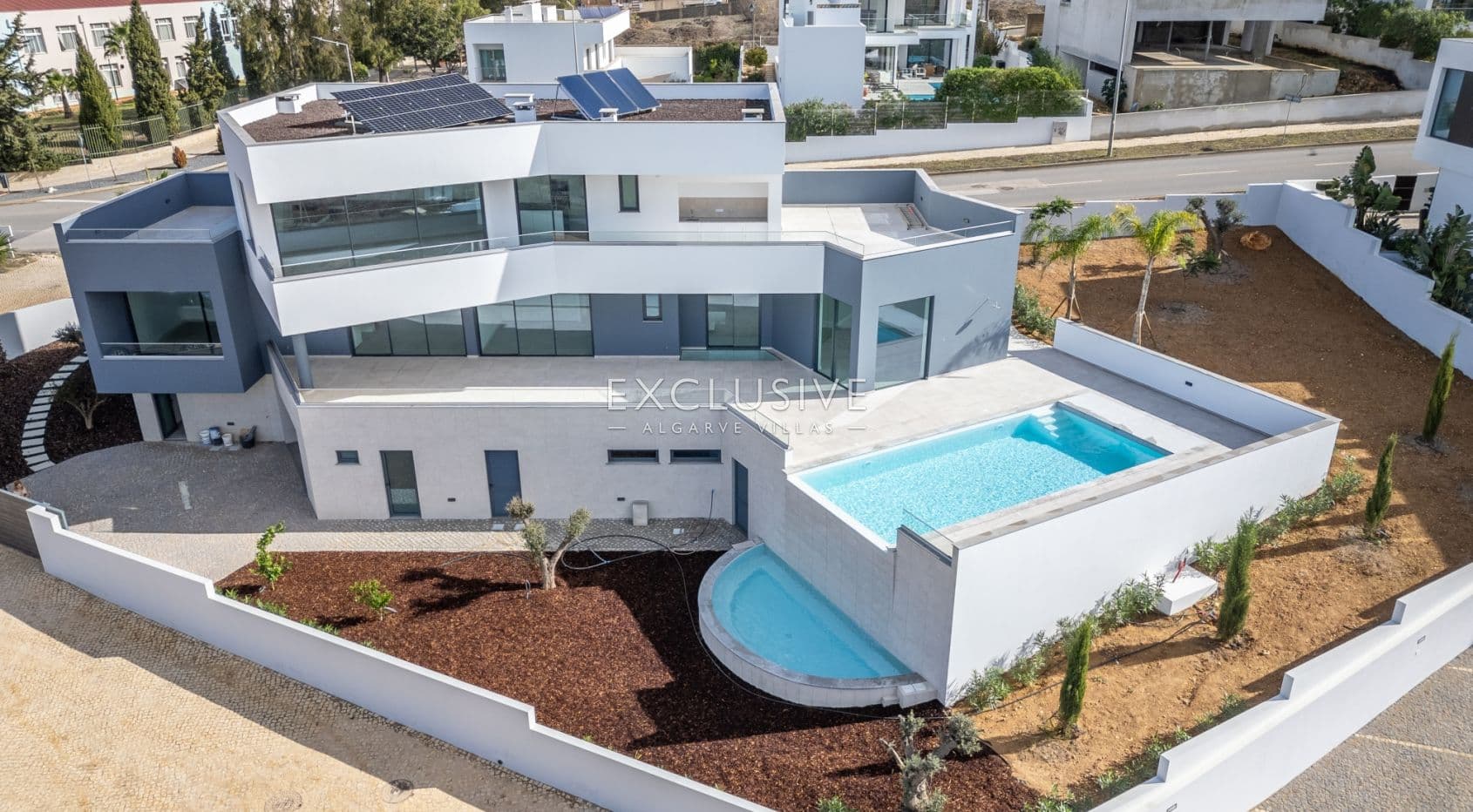 moradia Moderna V4 com vistas deslumbrantes em Lagos, Algarve-1