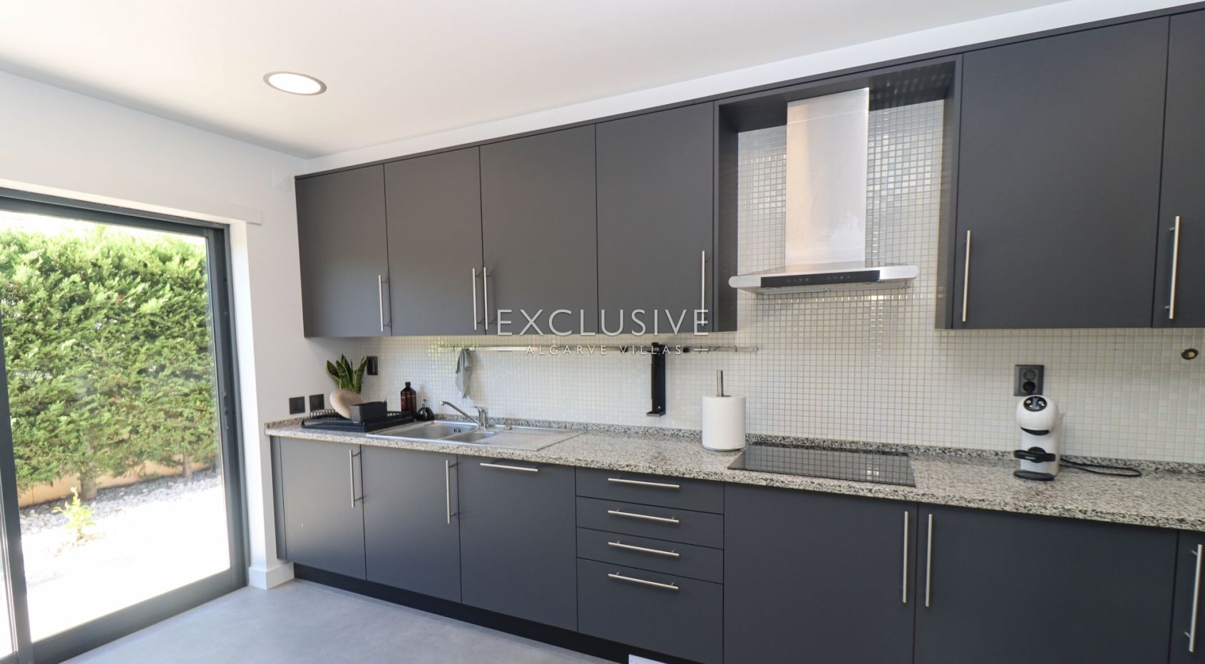 Modern and luxury villa in Albufeira, Algarve