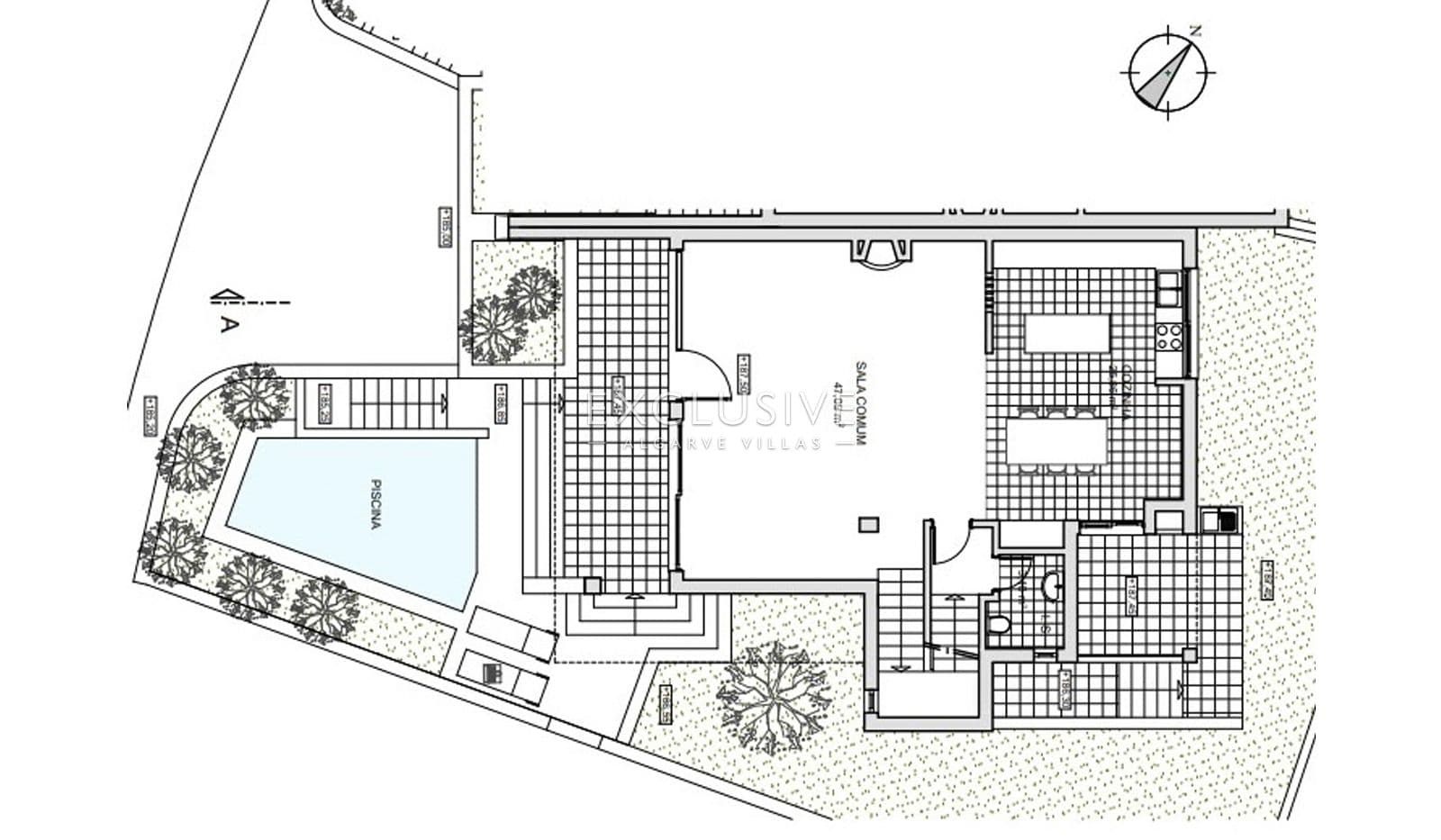 Moderne geschakelde villa met 3 slaapkamers en zwembad, Sta Barbara de Nexe, Algarve