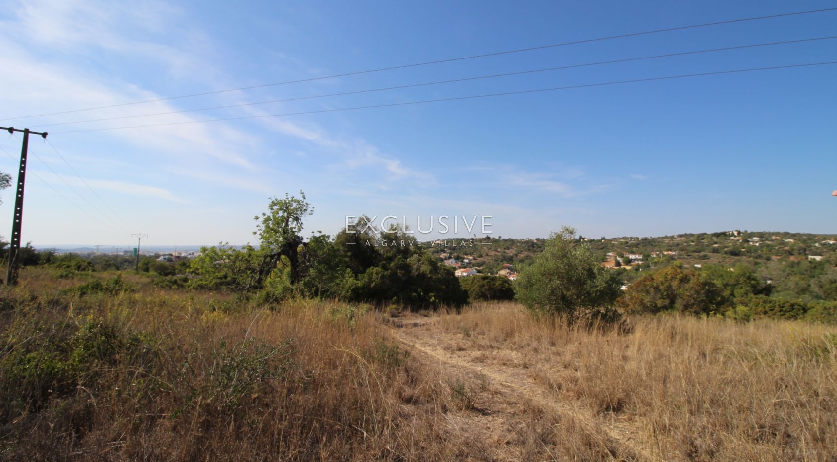 Plot with approved project in Loulé