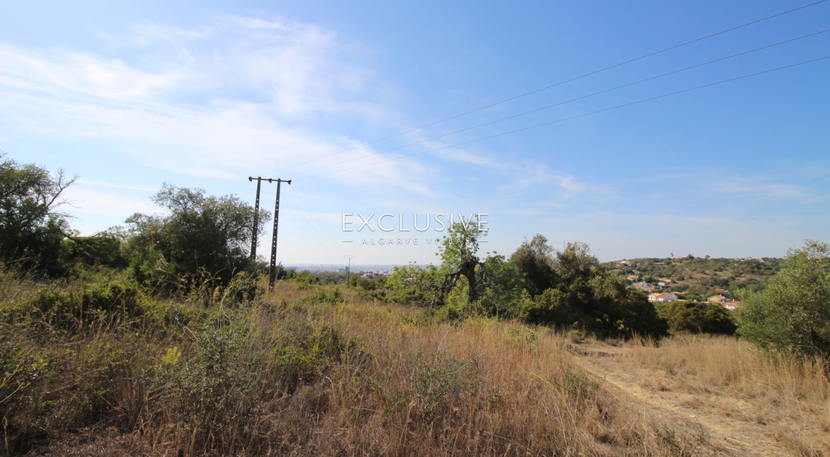 Plot with approved project in Loulé