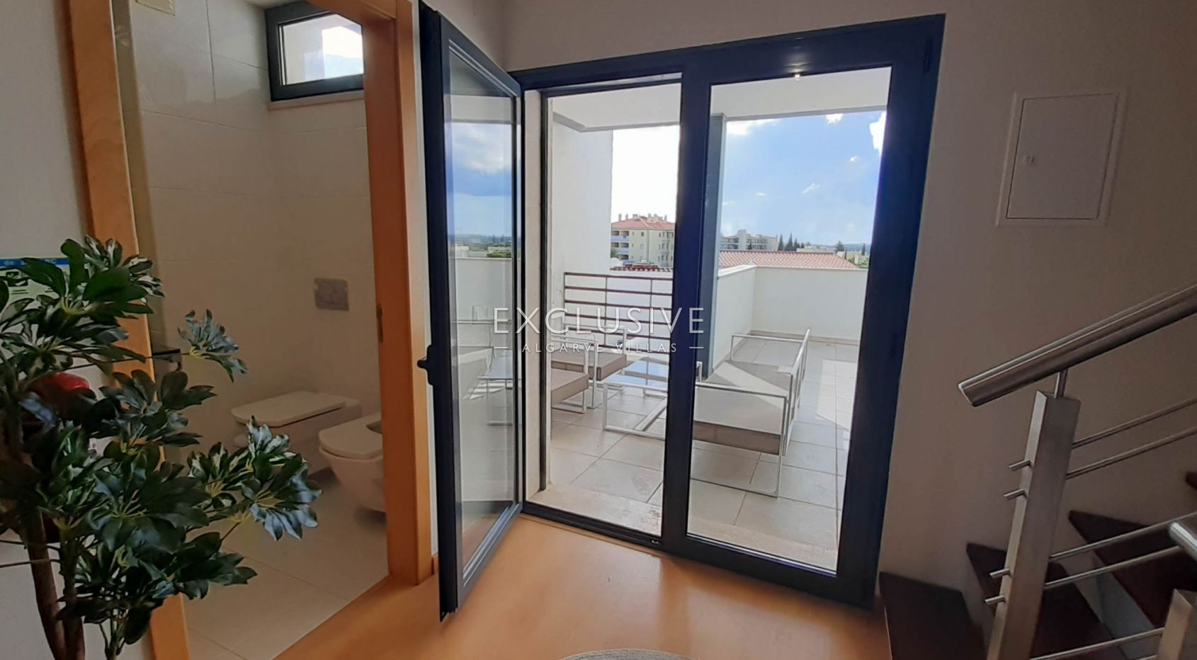 Ruime geschakelde villa in Vilamoura