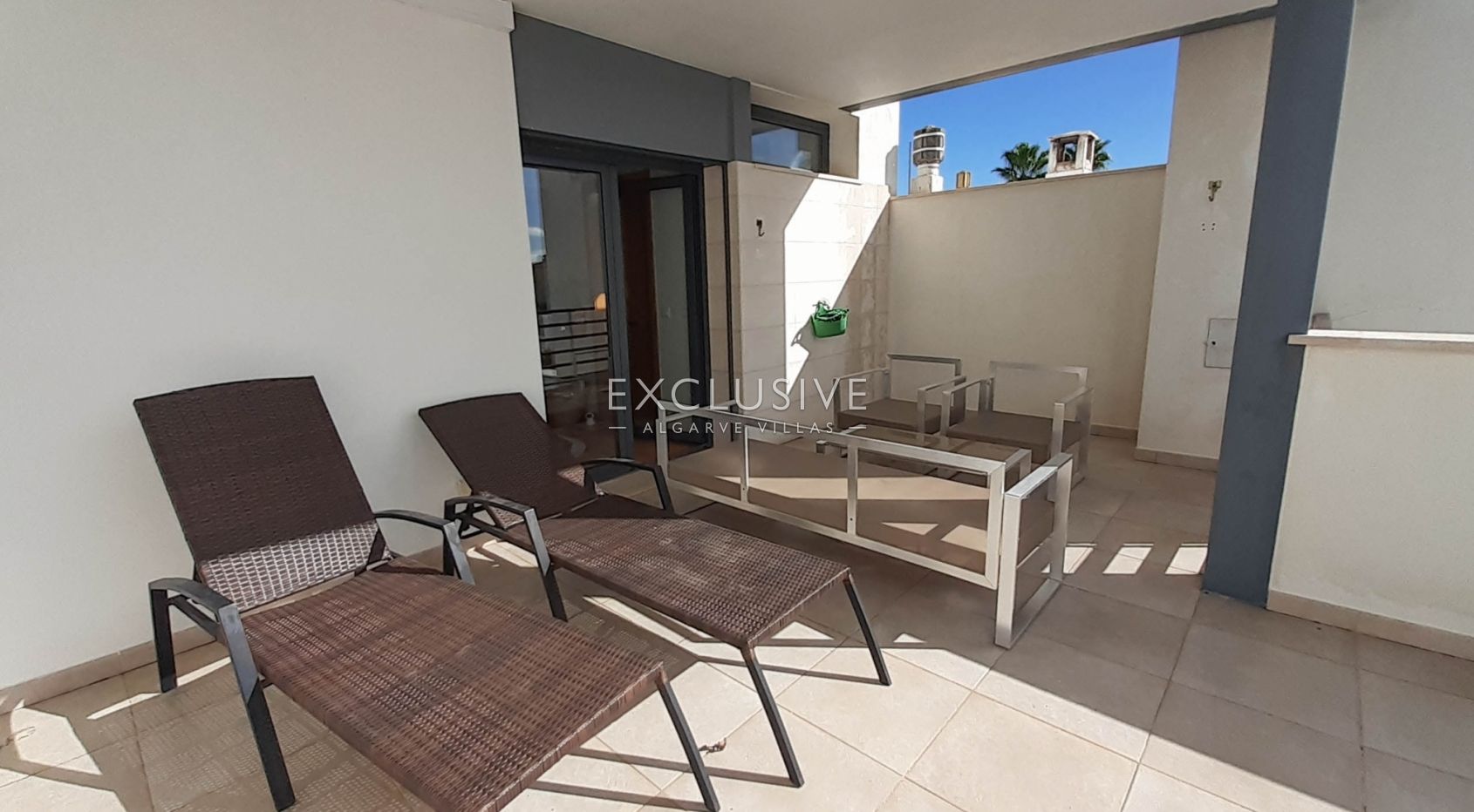 Ruime geschakelde villa in Vilamoura