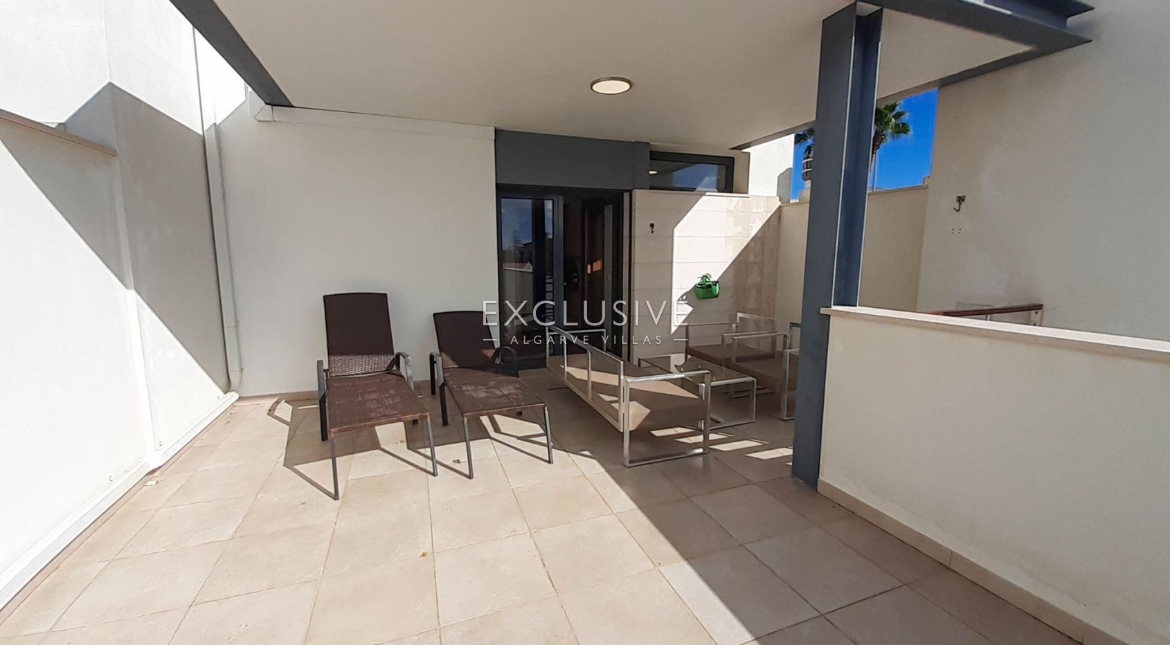 Ruime geschakelde villa in Vilamoura