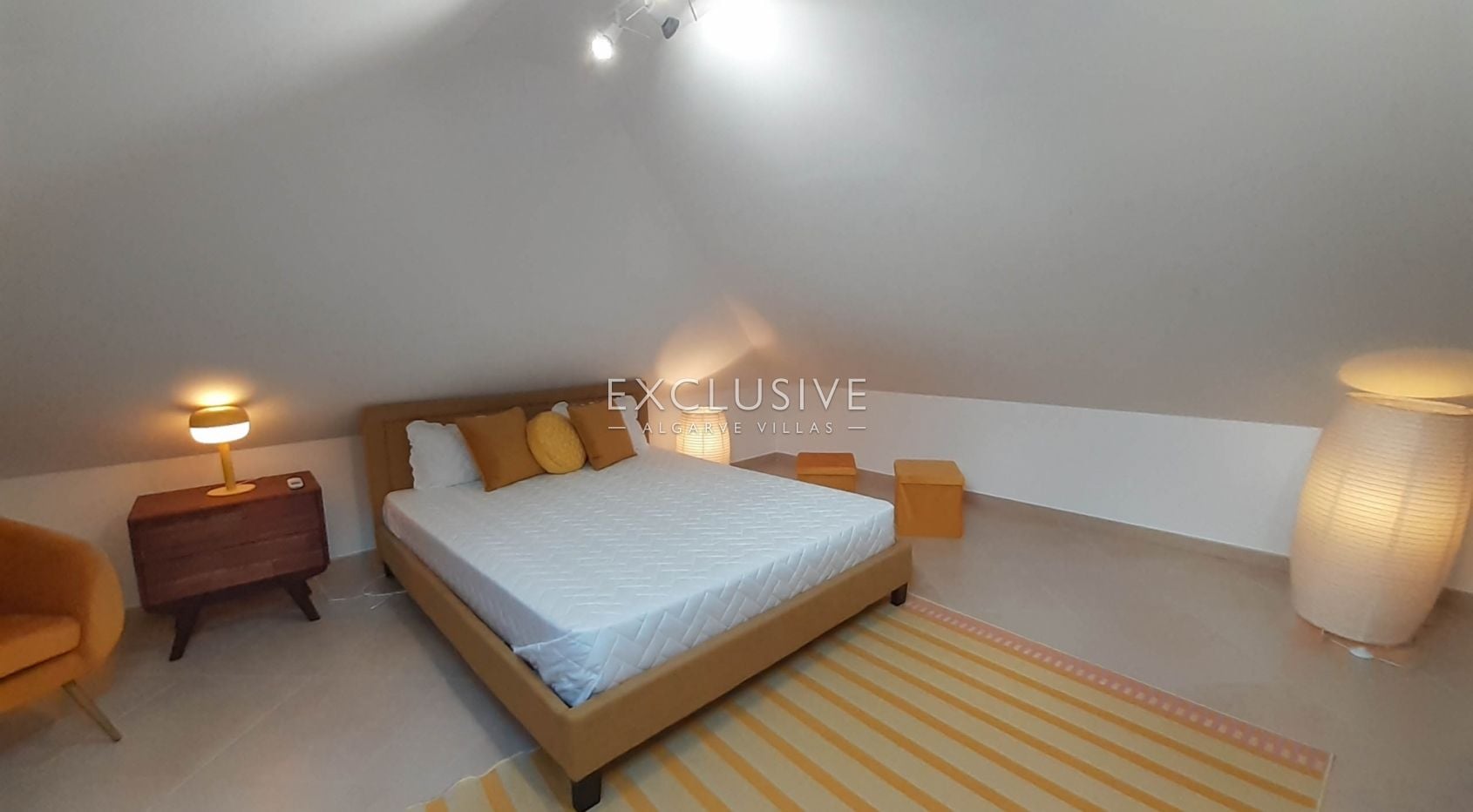 Ruime geschakelde villa in Vilamoura
