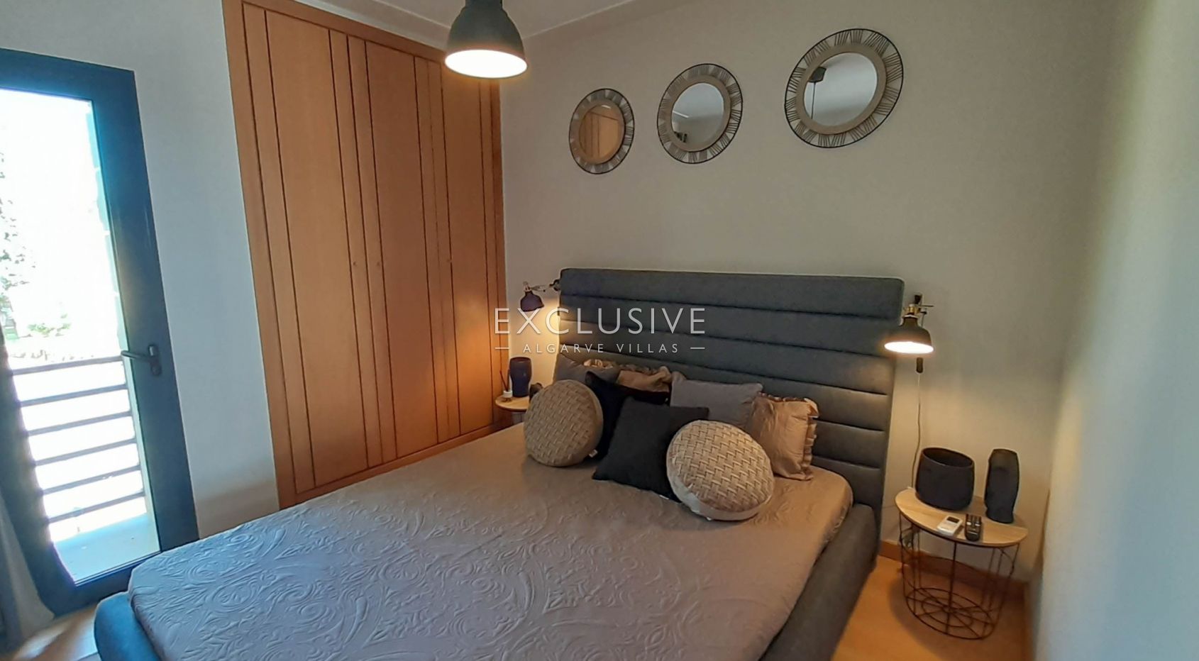 Ruime geschakelde villa in Vilamoura
