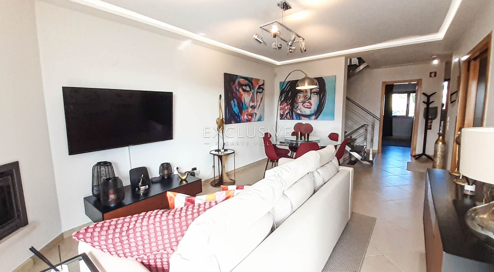 Ruime geschakelde villa in Vilamoura