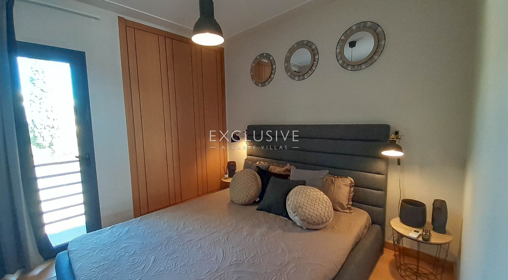 Ruime geschakelde villa in Vilamoura