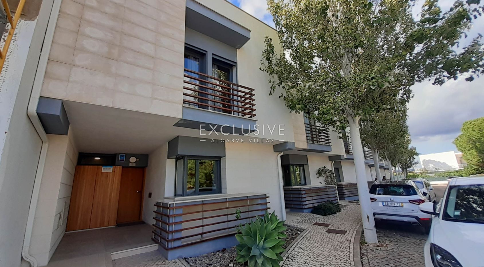 Ruime geschakelde villa in Vilamoura