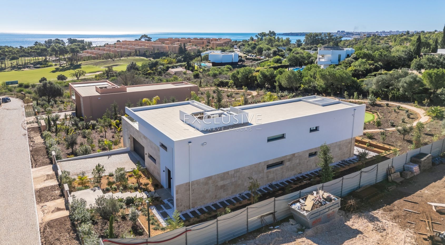 Moderne villa met 4 slaapkamers en uitzicht op de golfbaan van Palmares kopen Lagos Algarve