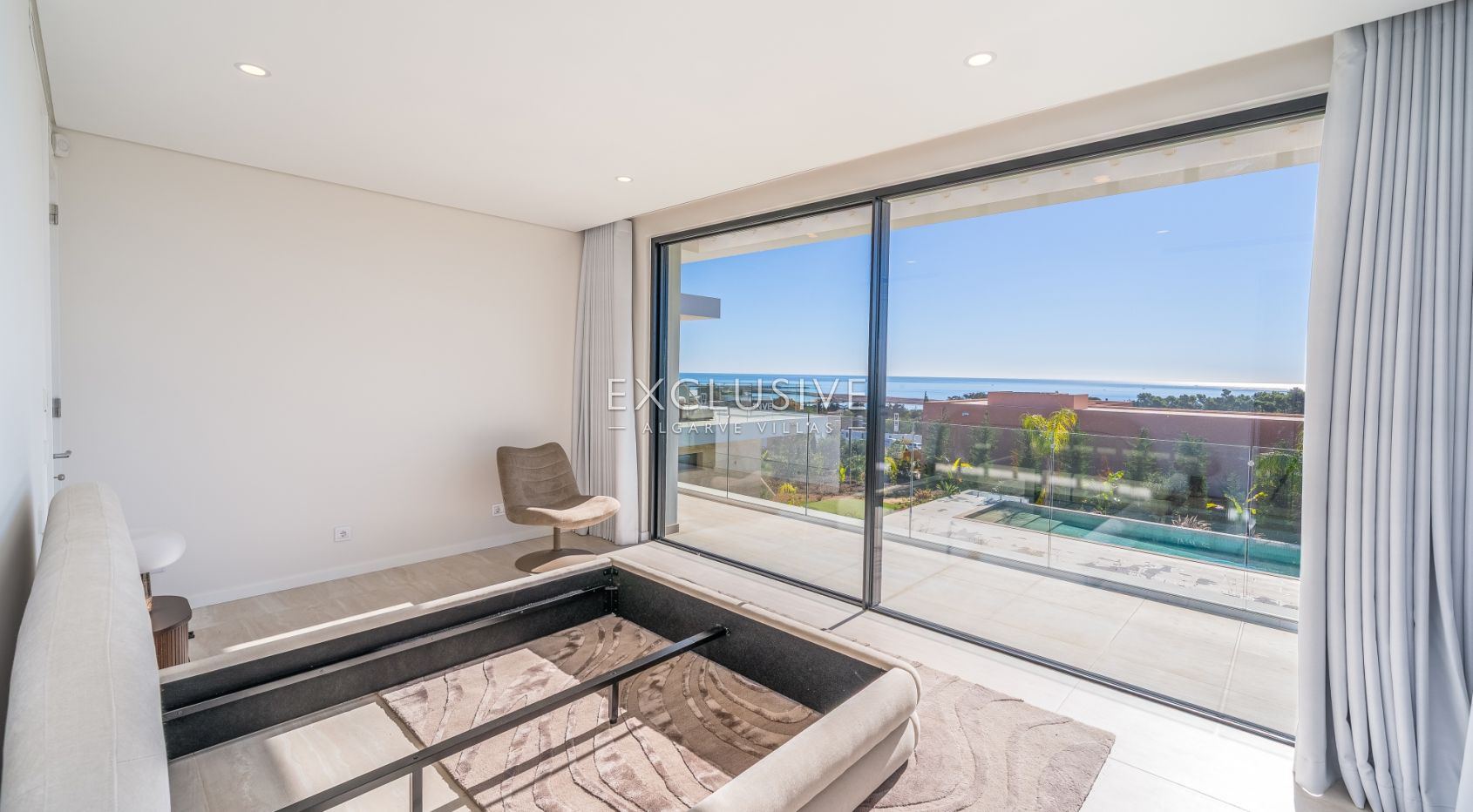 Moderne villa met 4 slaapkamers en uitzicht op de golfbaan van Palmares kopen Lagos Algarve