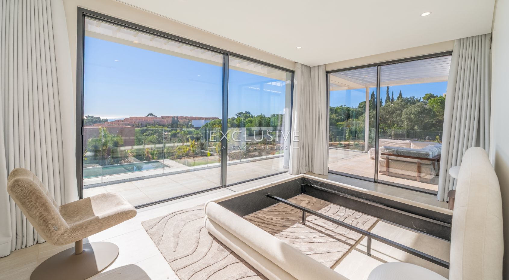 Moderne villa met 4 slaapkamers en uitzicht op de golfbaan van Palmares kopen Lagos Algarve