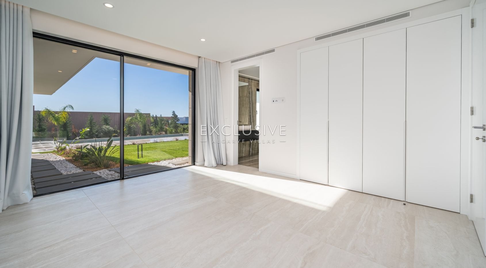 Moderne villa met 4 slaapkamers en uitzicht op de golfbaan van Palmares kopen Lagos Algarve
