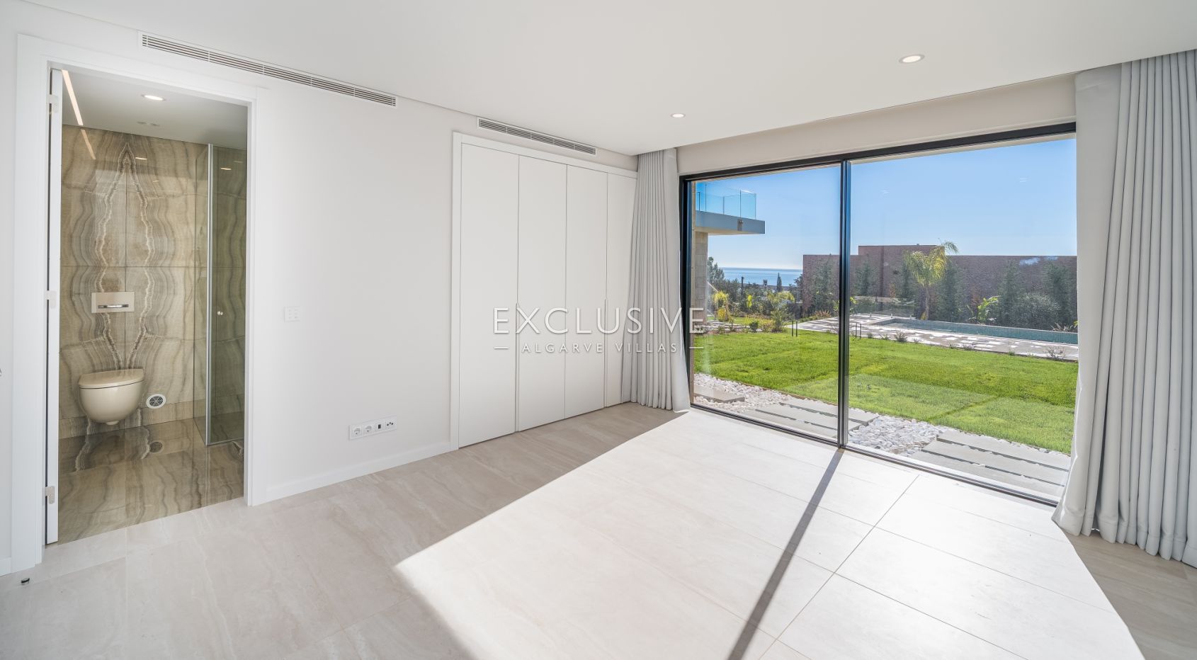 Moderne villa met 4 slaapkamers en uitzicht op de golfbaan van Palmares kopen Lagos Algarve