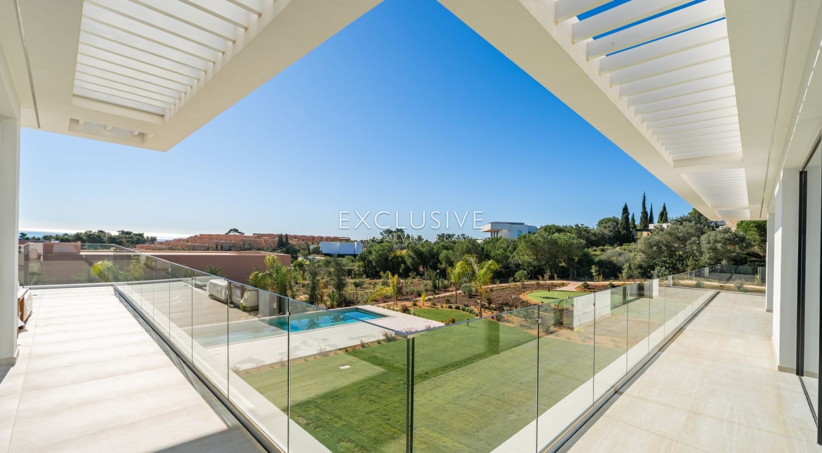Moderne villa met 4 slaapkamers en uitzicht op de golfbaan van Palmares kopen Lagos Algarve