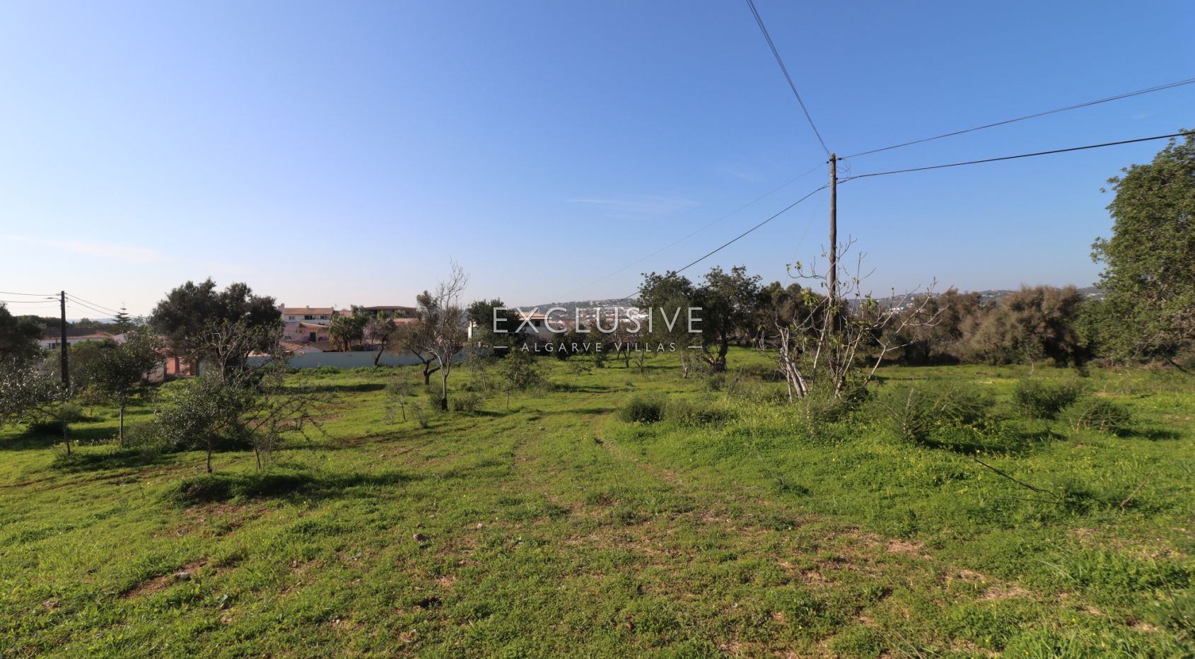 Large construction plot with sea view Central Algarve