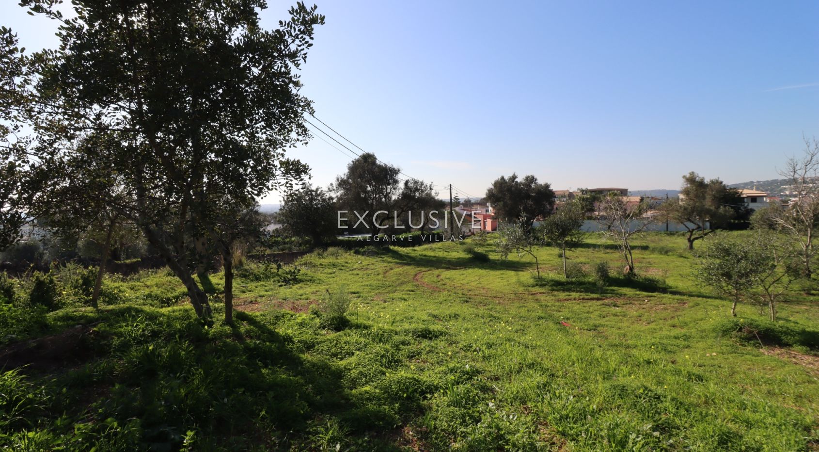 Large construction plot with sea view Central Algarve
